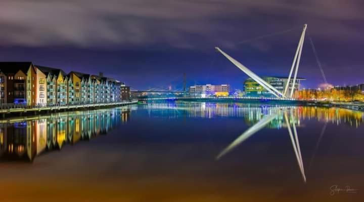 Luxury Riverside 2 Bedroomed With Balcony Apartment