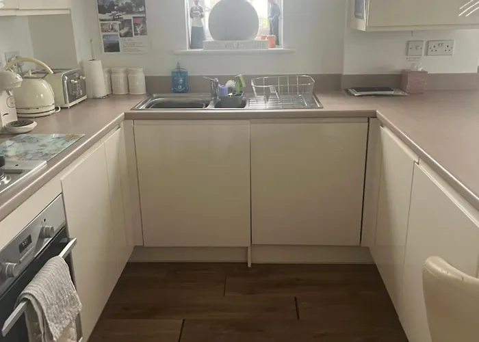 Luxury Riverside 2 Bedroomed Apartment With Balcony