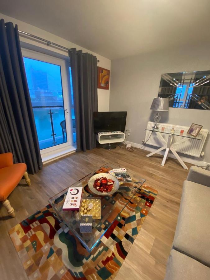 Luxury Riverside 2 Bedroomed With Balcony